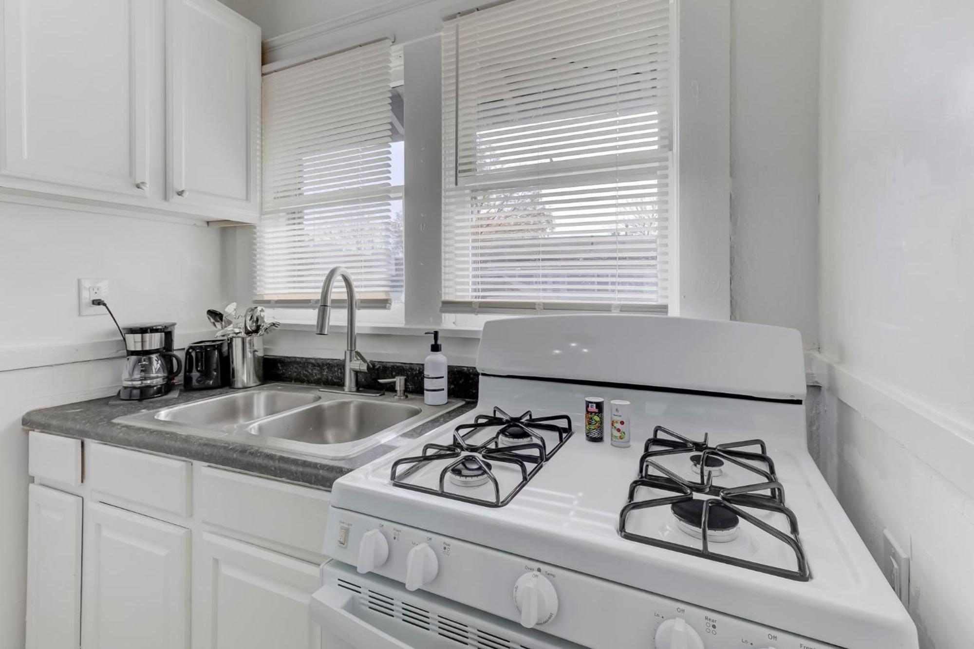 Charming Cooper-Young Flat In The Heart Of ממפיס מראה חיצוני תמונה
